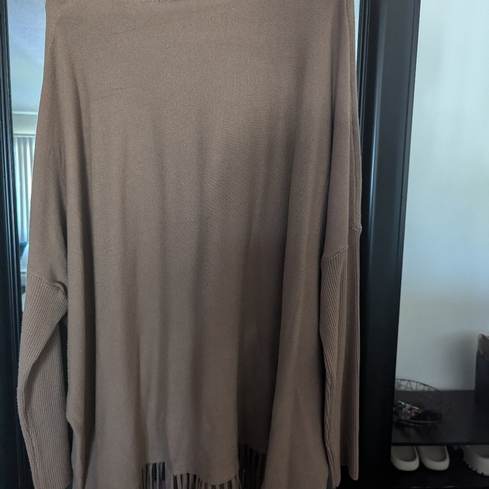 Sweater - Picture 3 of 4